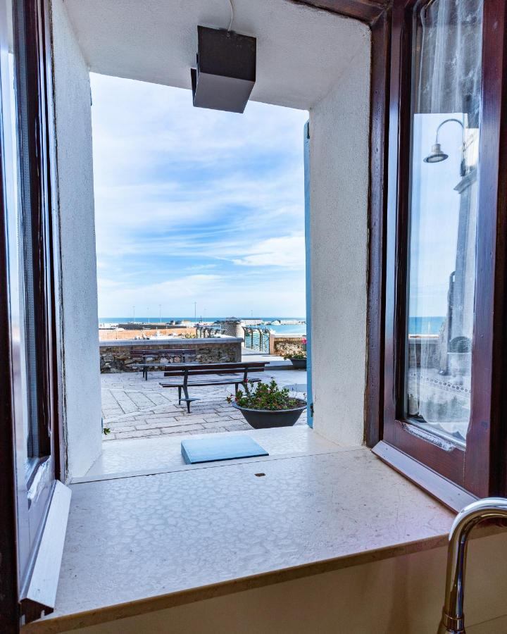 Stella Maris Suite Relax แตร์โมลิ ภายนอก รูปภาพ